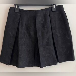 Express Design Studio Textured Black Pleated Mini skirt size 4